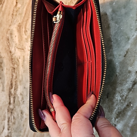 👛 Tory Burch floral continental wallet 👛 - Picture 4 of 5